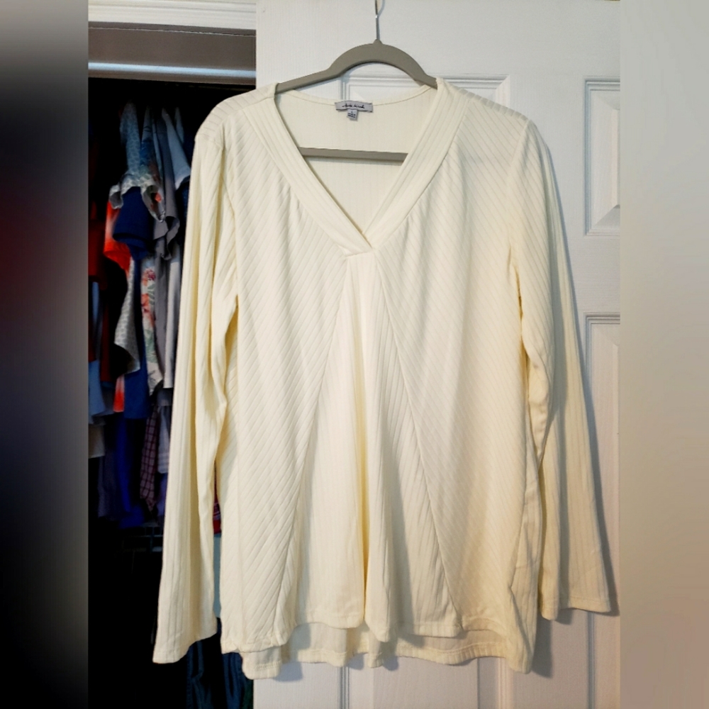 Women's large long sleeved shirt